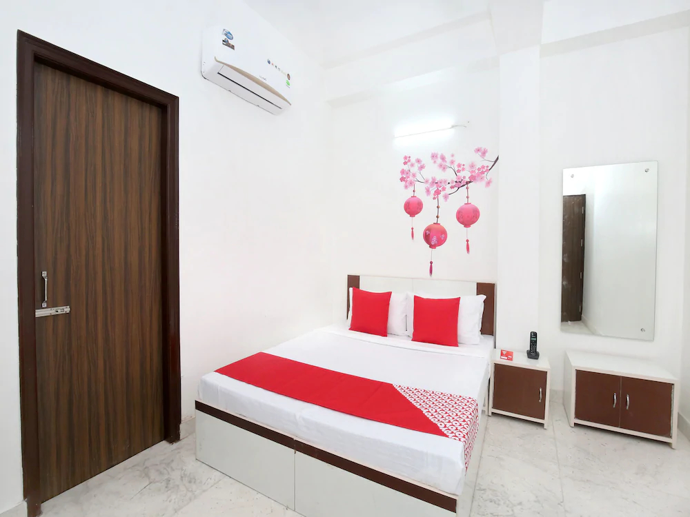 Hotel Riyasat By OYO Rooms