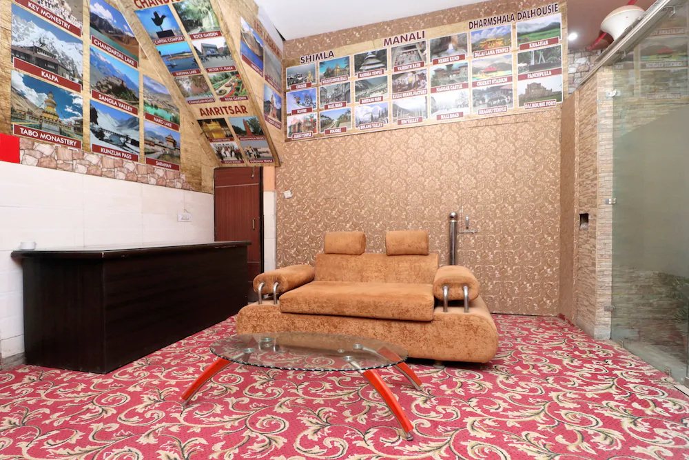 Hotel Rr Villa By OYO Rooms