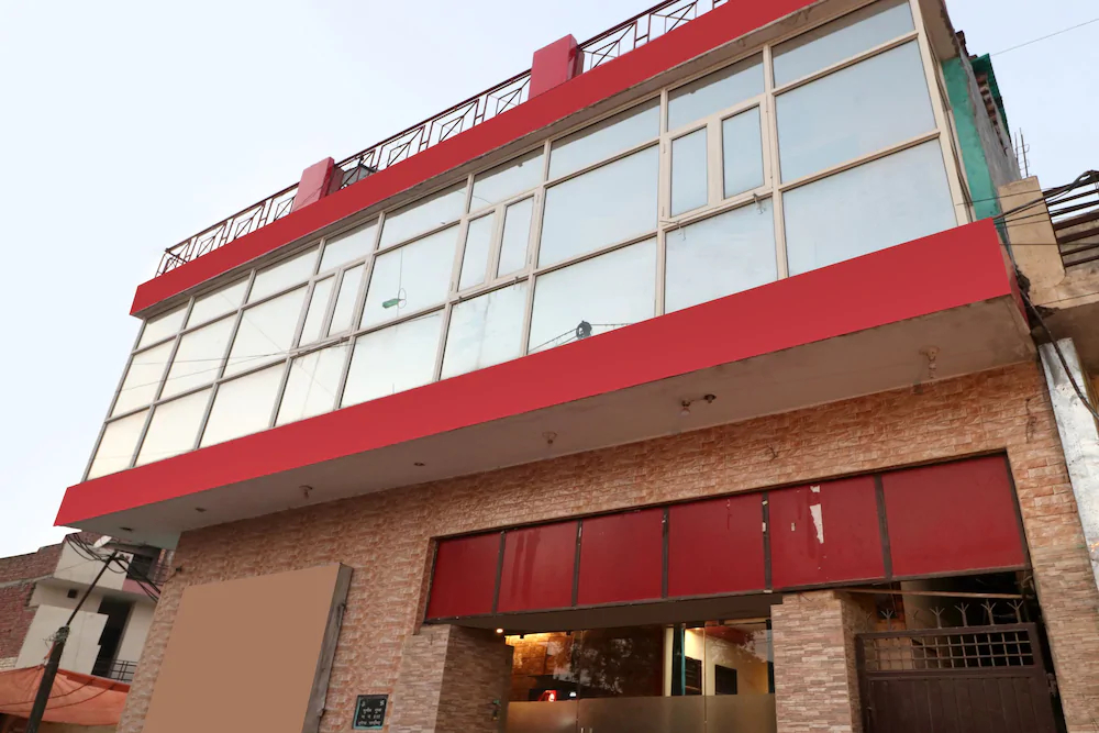 Hotel Rr Villa By OYO Rooms