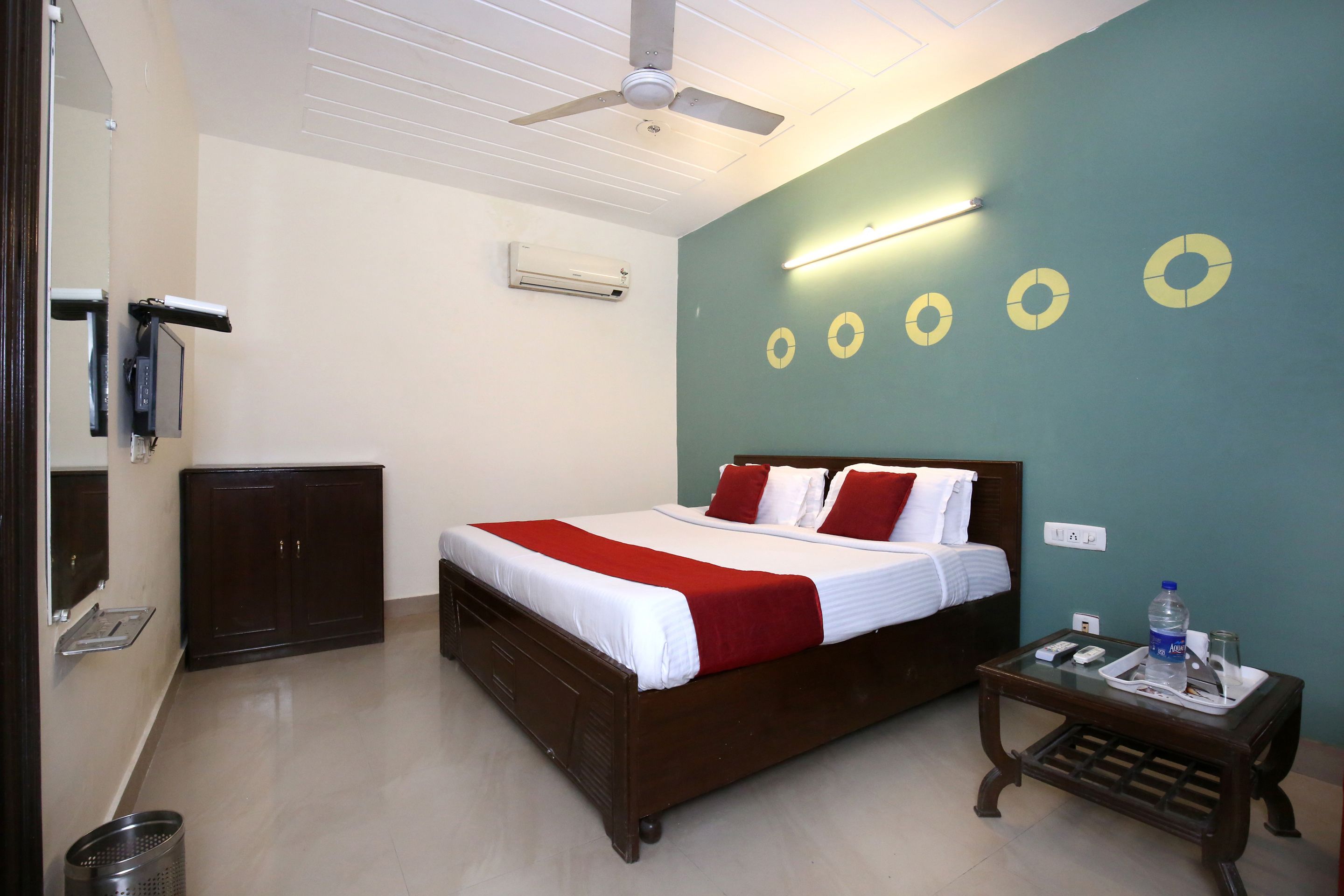 Hotel Sangam by OYO Rooms