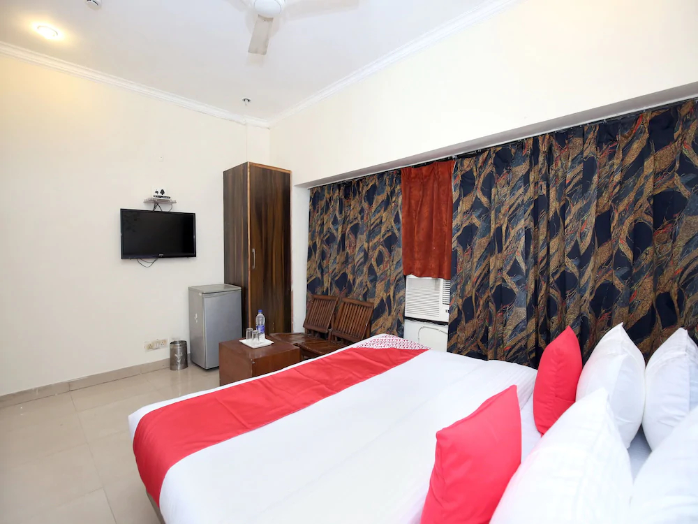 Hotel Supreme by Oyo Rooms