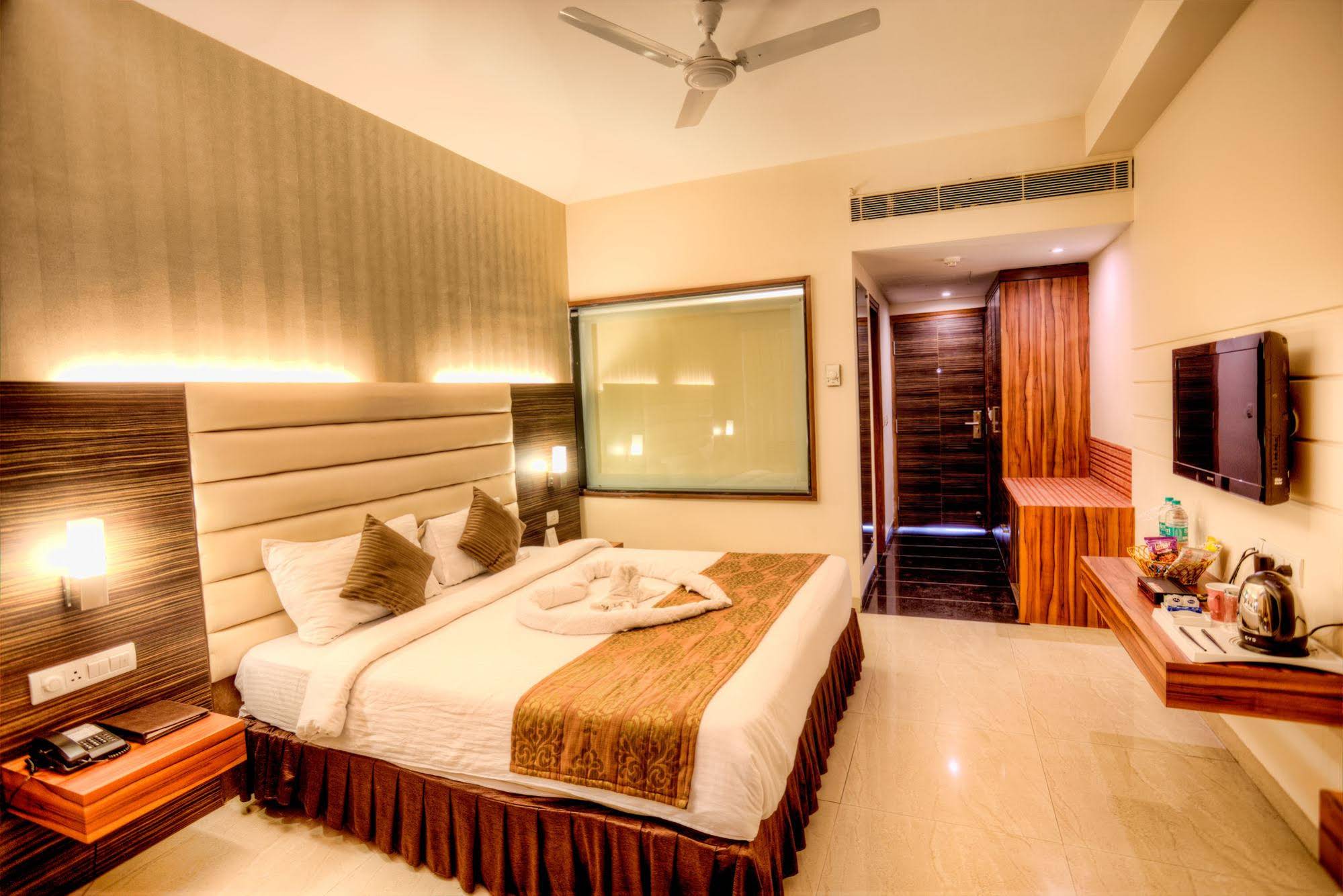 Mercure Chandigarh Tribune Chowk