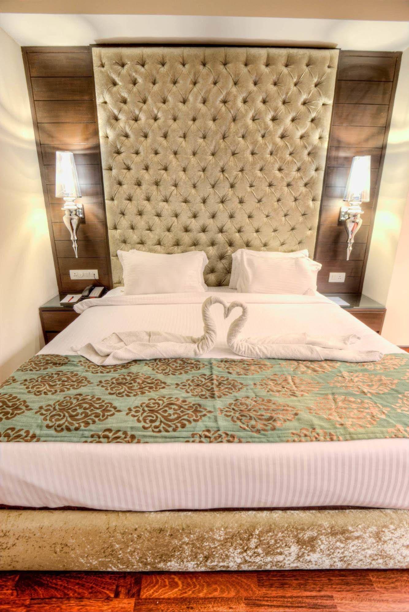 Mercure Chandigarh Tribune Chowk