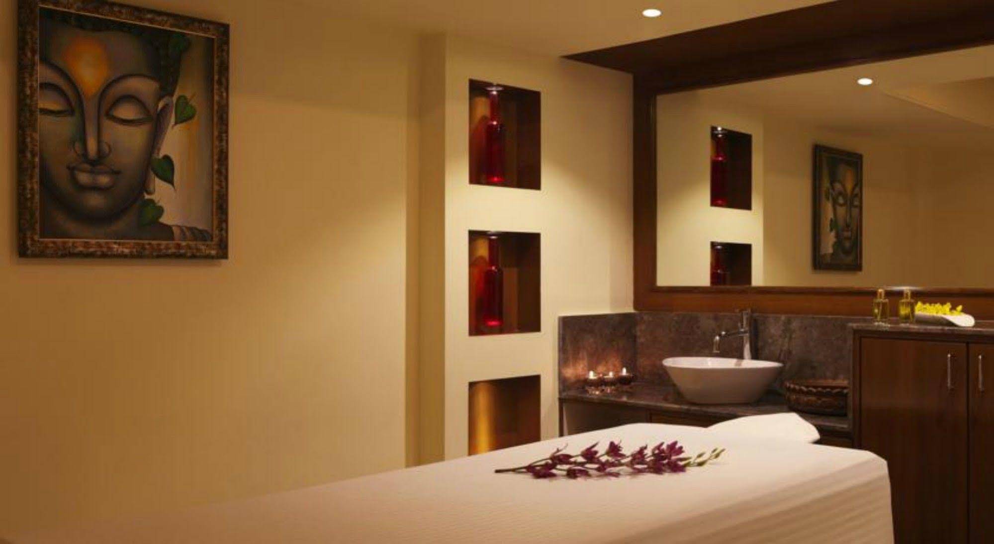 Lemon Tree Hotel Chandigarh
