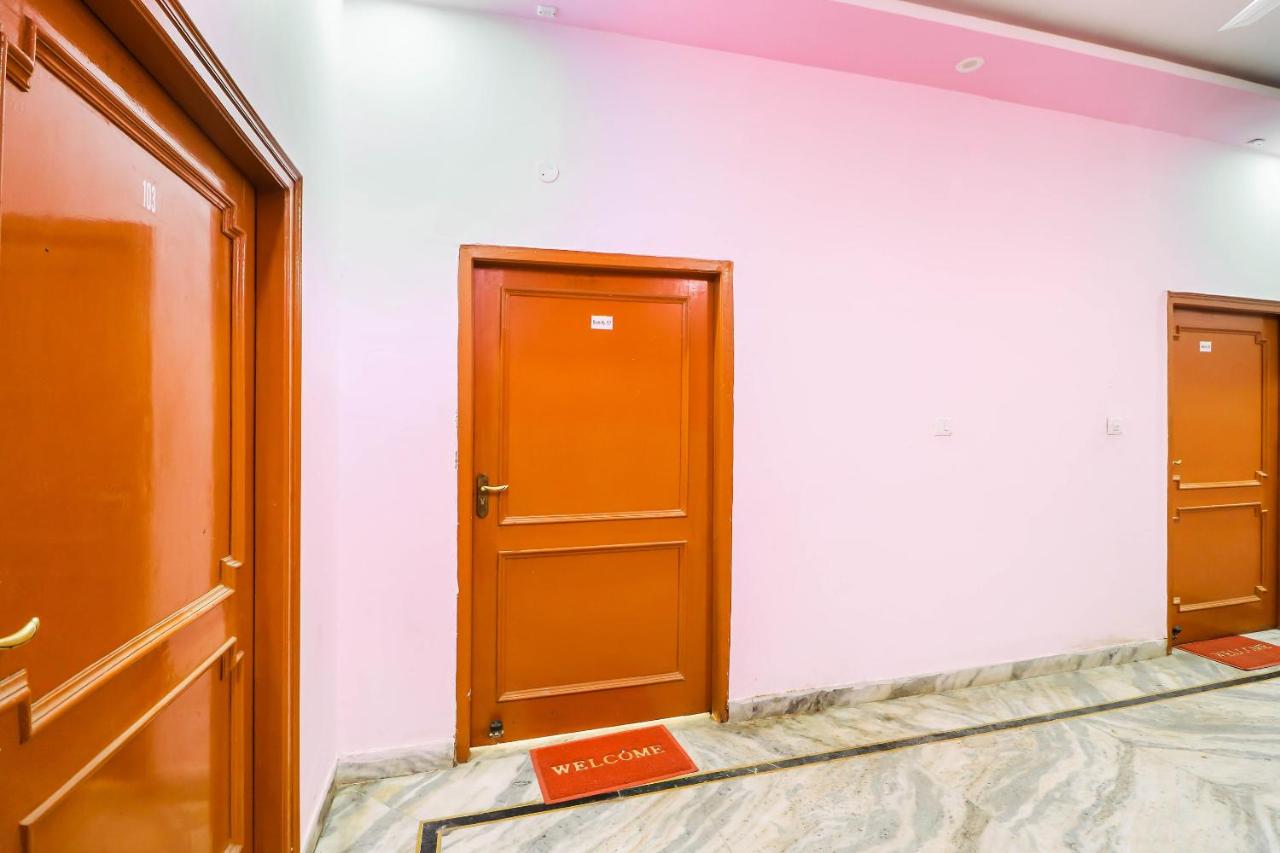 Motel Preet by OYO Rooms