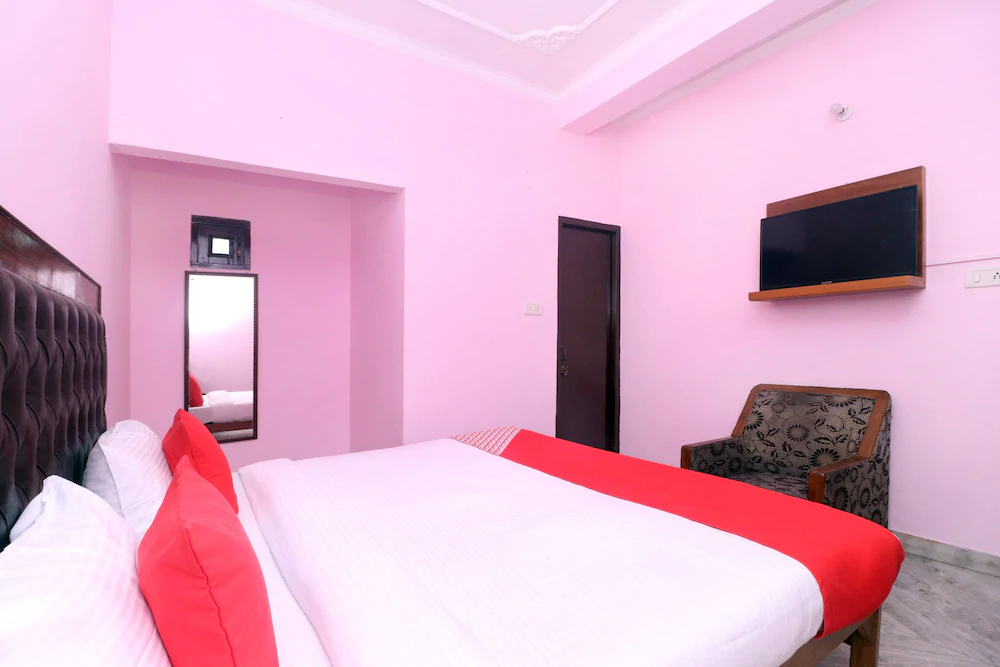 OYO 19403 Hotel Ashish Plaza