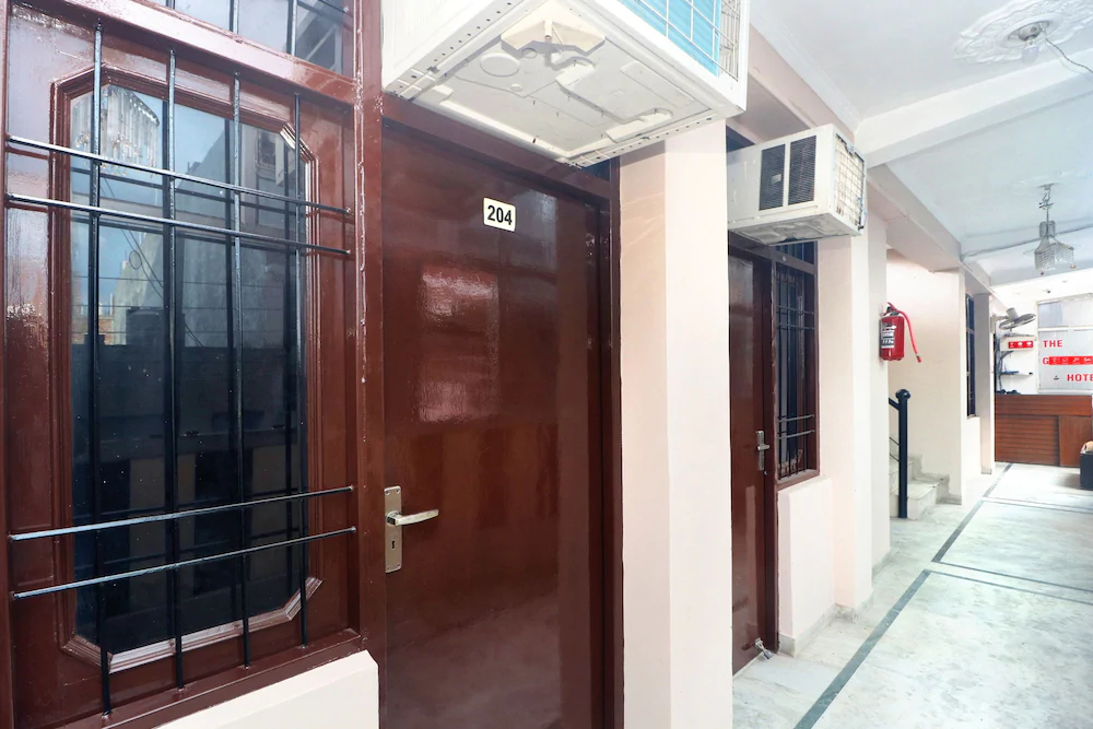 OYO 19403 Hotel Ashish Plaza