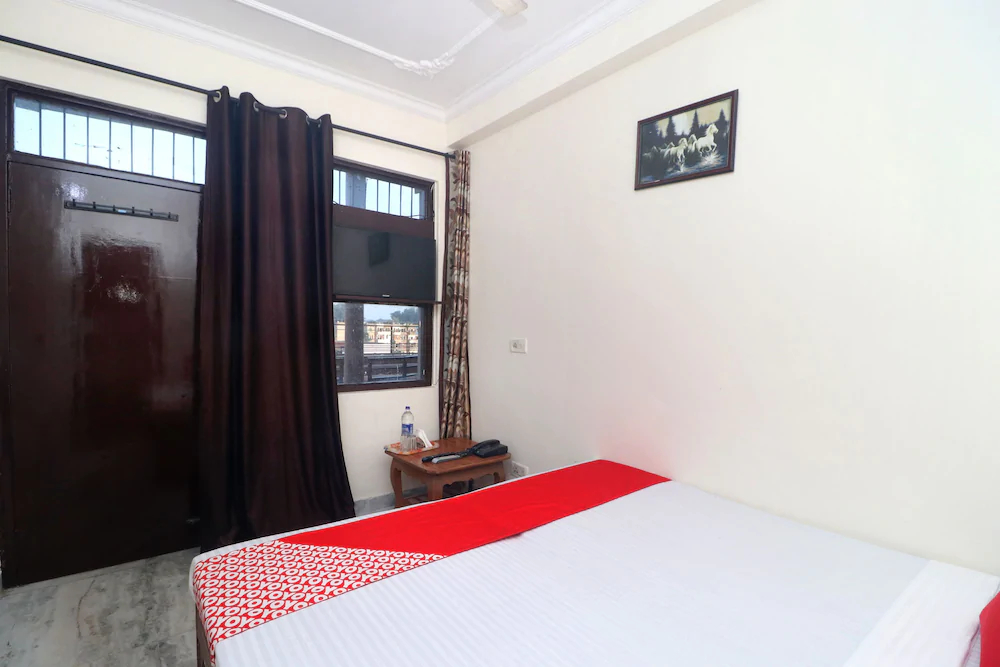 OYO 19403 Hotel Ashish Plaza