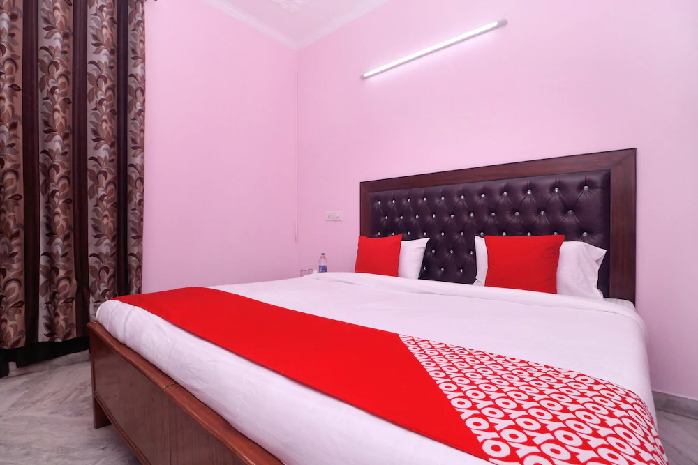 OYO 19403 Hotel Ashish Plaza