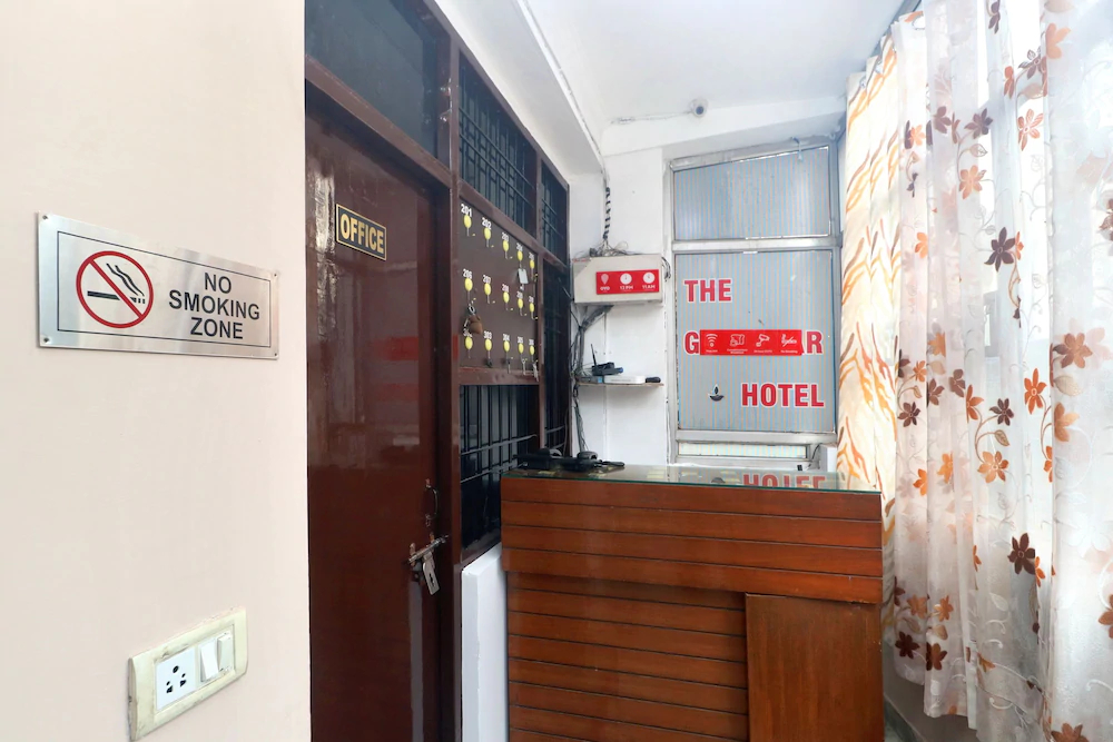 OYO 19403 Hotel Ashish Plaza