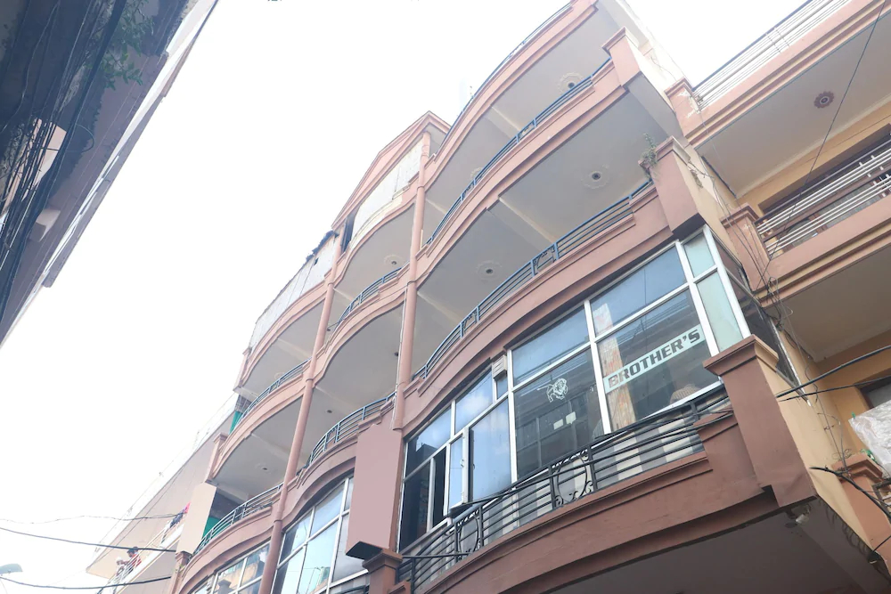 OYO 19403 Hotel Ashish Plaza