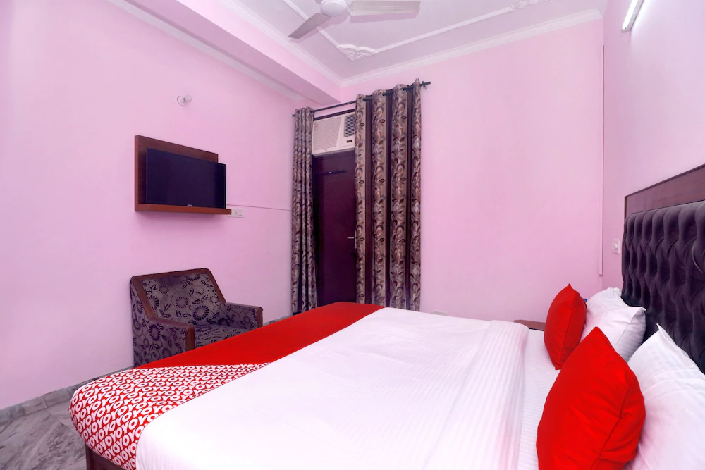 OYO 19403 Hotel Ashish Plaza