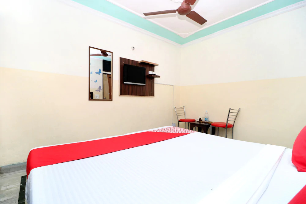 OYO 19961 Hotel New Diamond