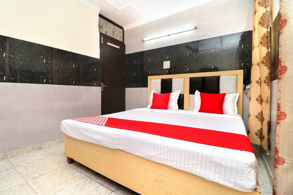 OYO 19961 Hotel New Diamond