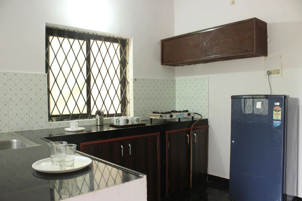 OYO 9371 Hotel Hide In