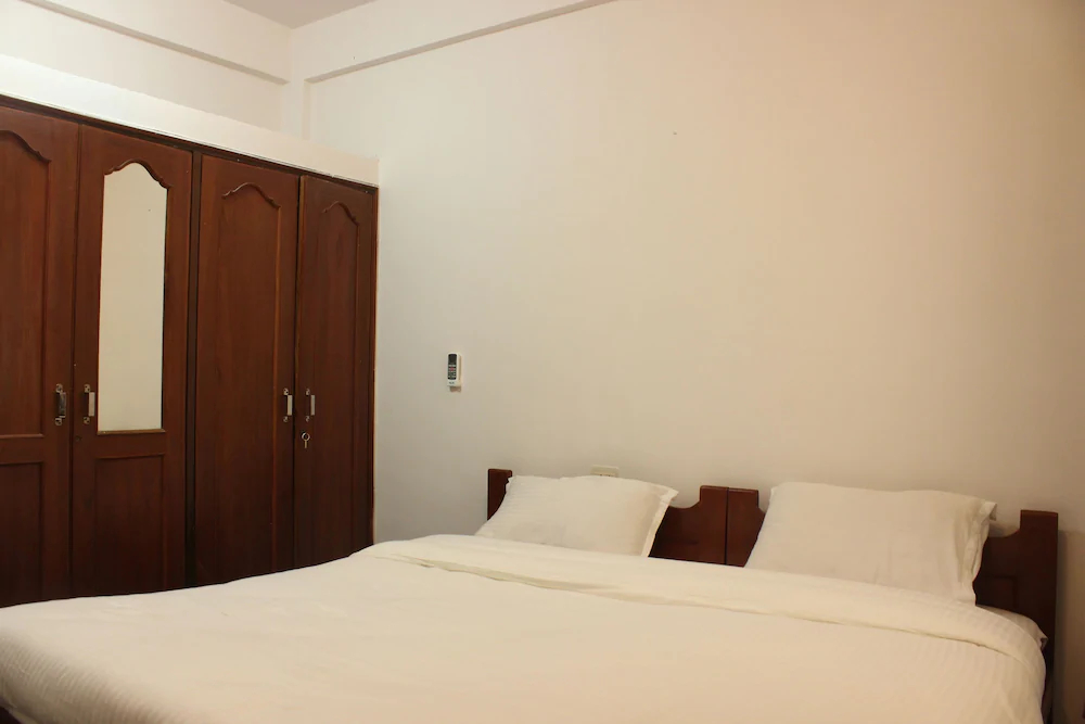 OYO 9371 Hotel Hide In