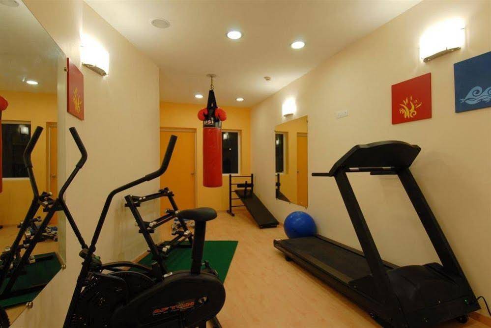 Red Fox Hotel Chandigarh