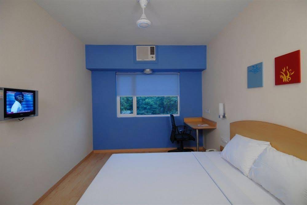Red Fox Hotel Chandigarh