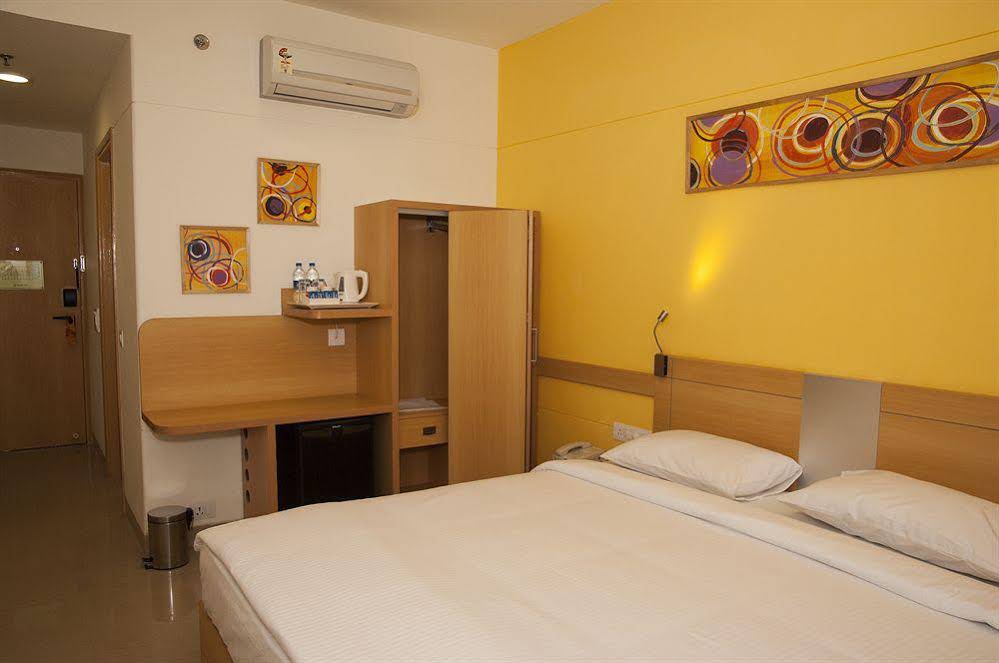Red Fox Hotel Chandigarh