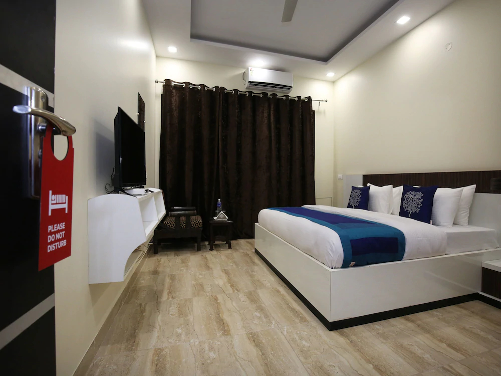 Shashank Villa By OYO Rooms