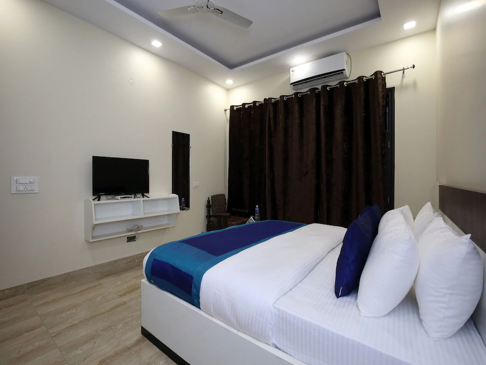 Shashank Villa By OYO Rooms
