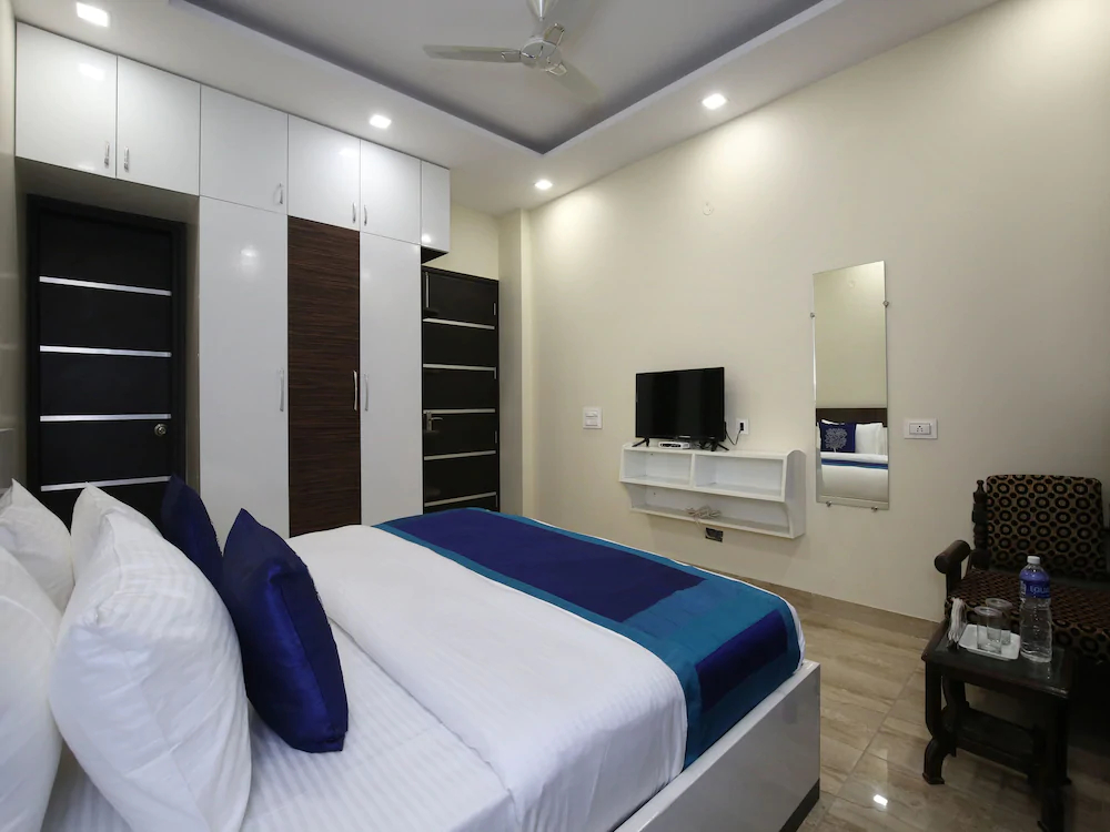 Shashank Villa By OYO Rooms