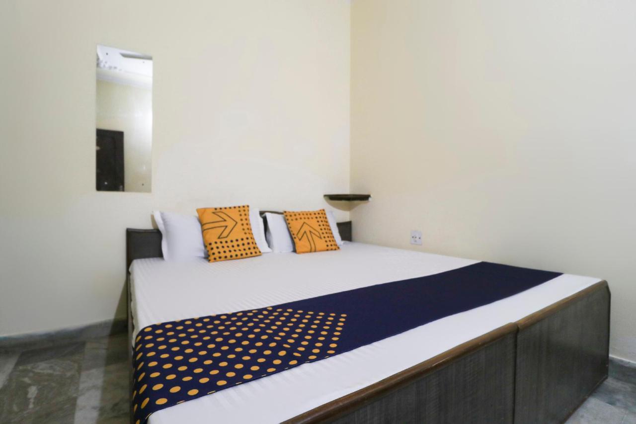 SPOT ON 62300 Hotel Samrat