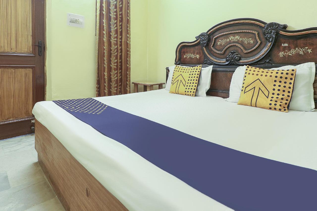 Spot On 75384 Hotel Star Inn