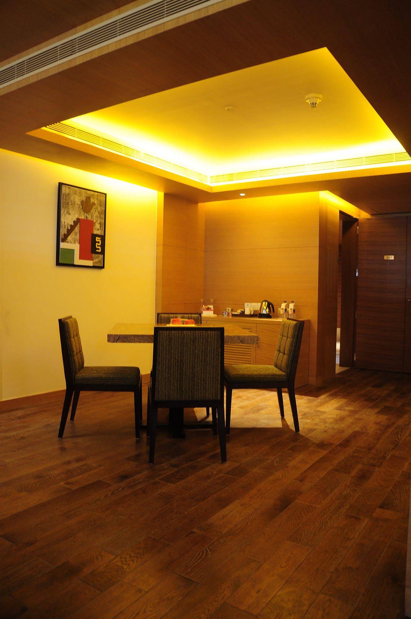 The Lalit Chandigarh