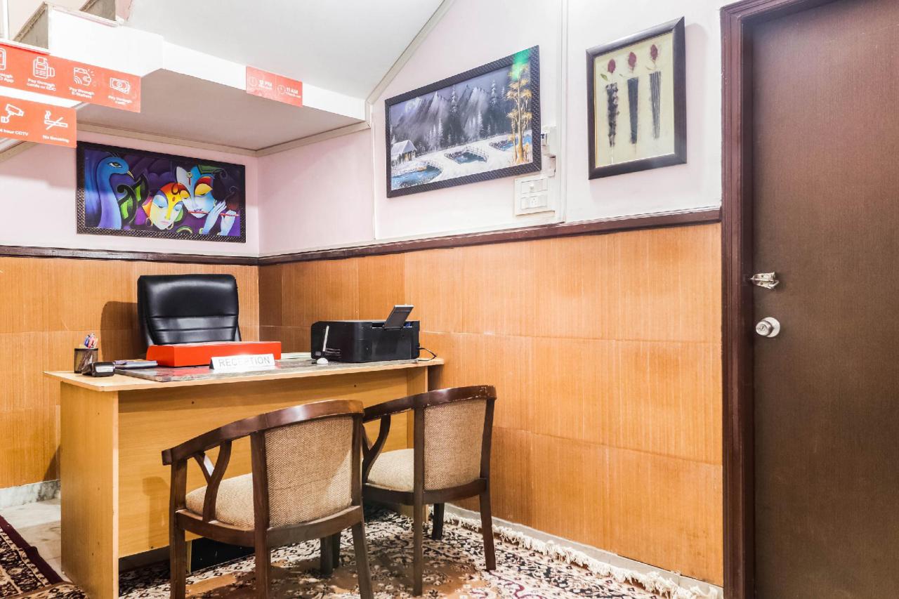 The White Villa by OYO Rooms