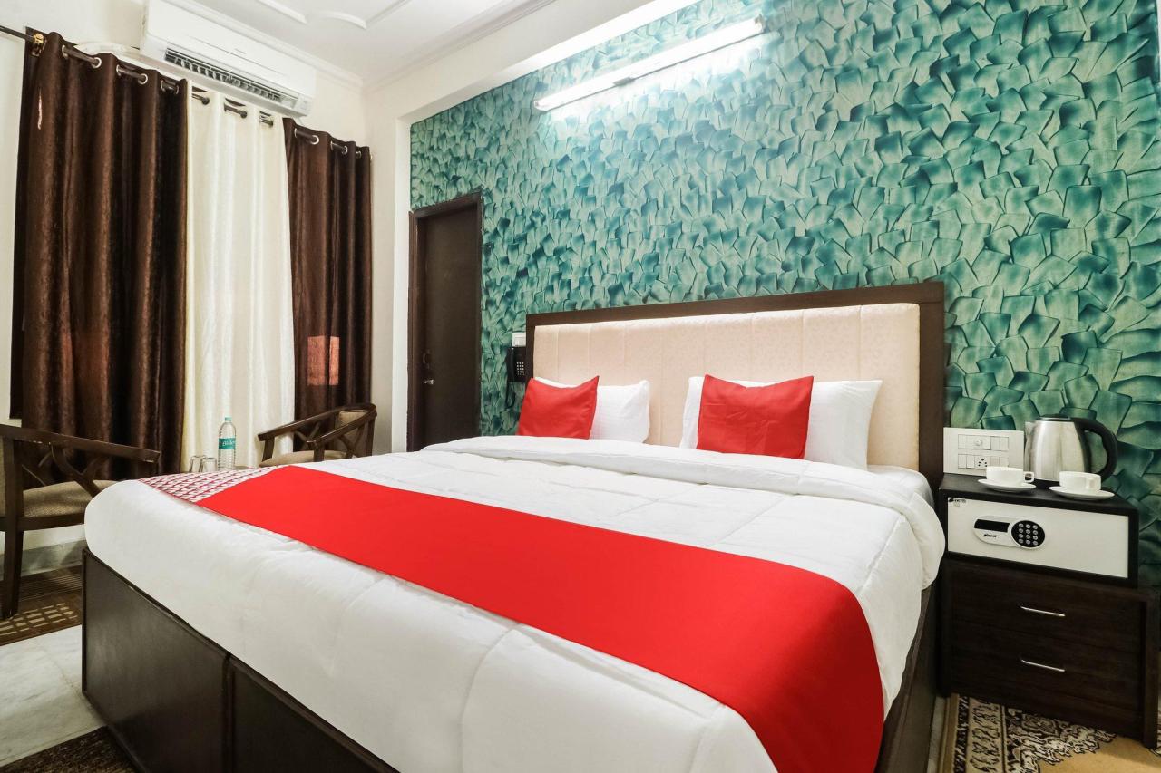 The White Villa by OYO Rooms