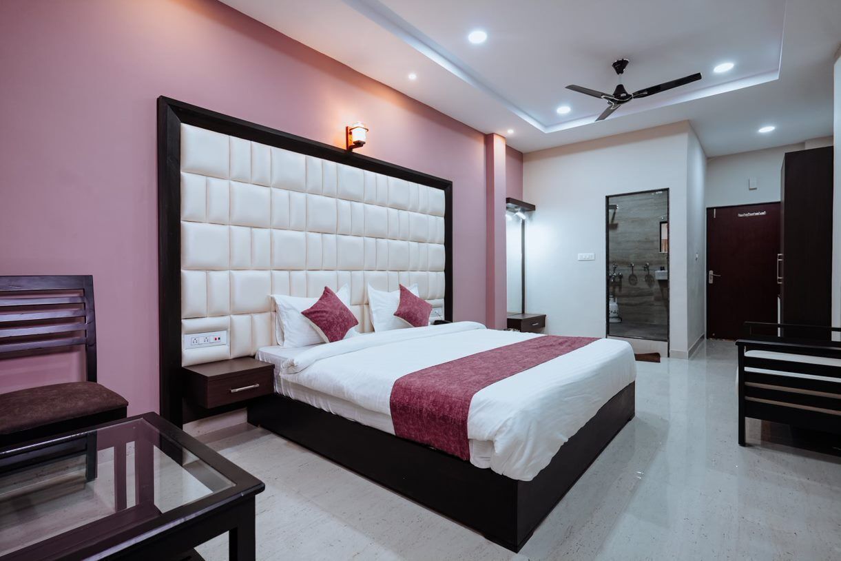 Bajaj's Karwan Inn