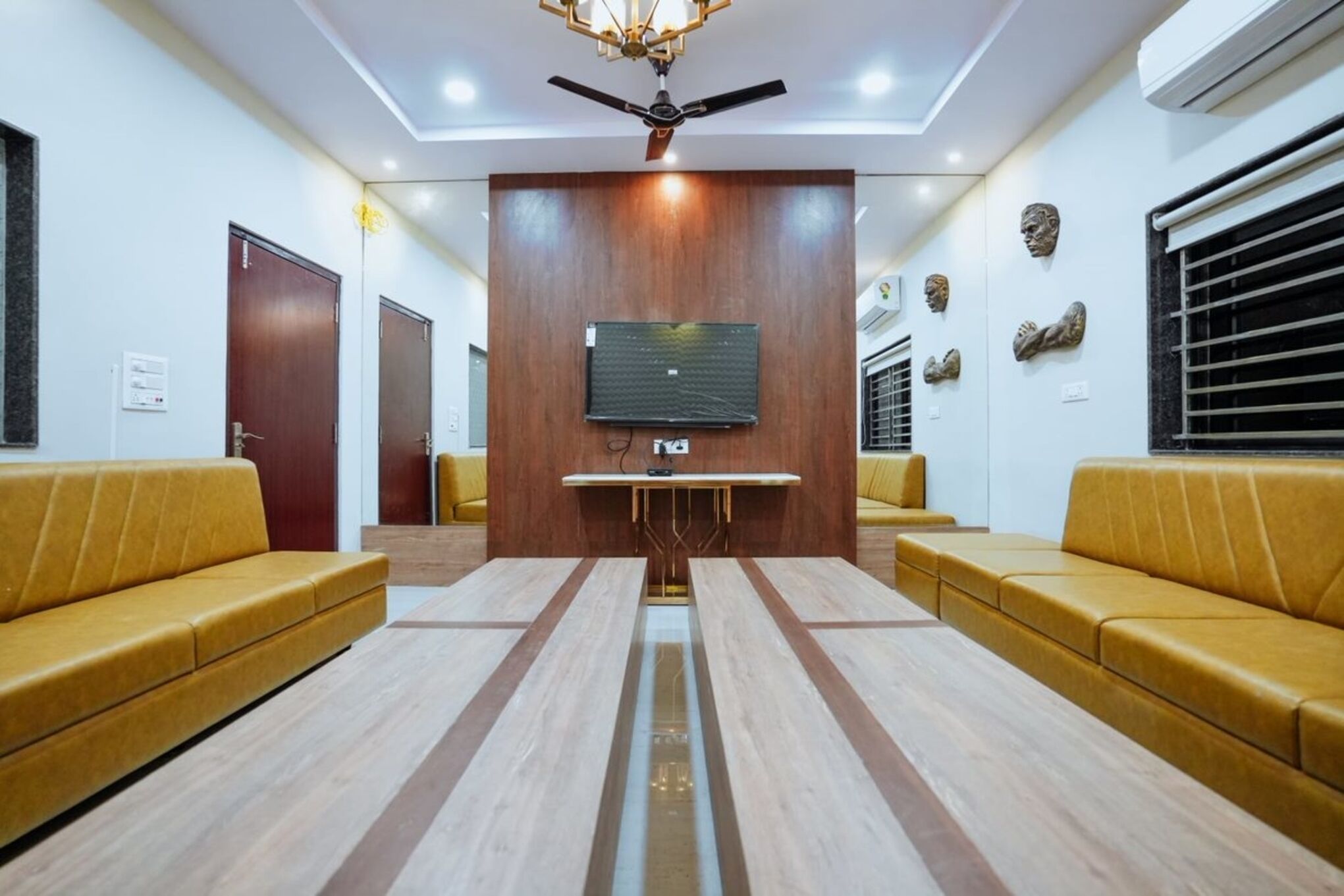 Bajaj's Karwan Inn