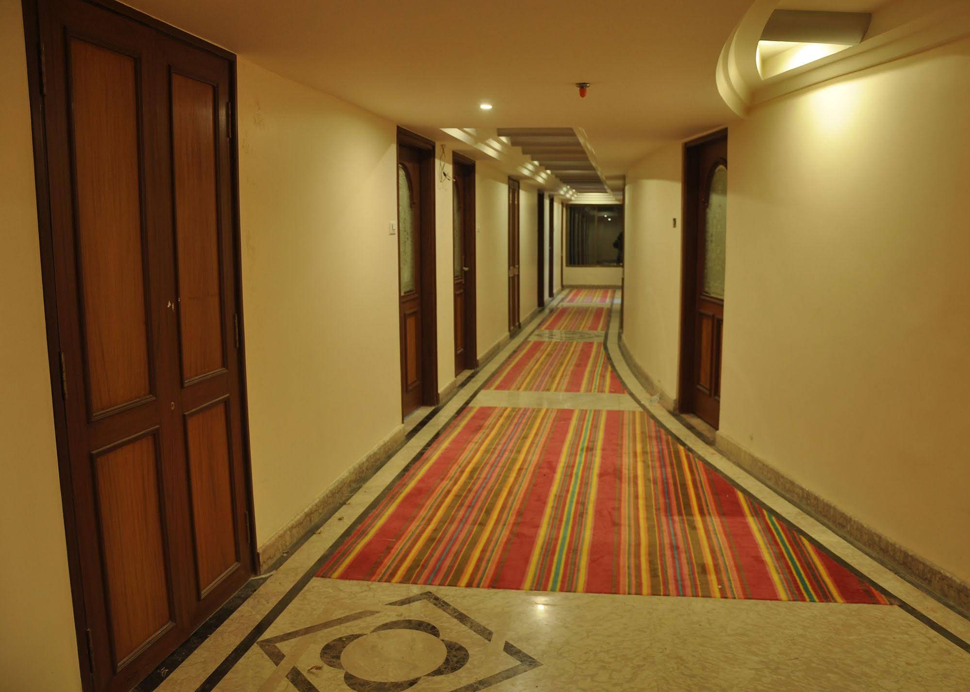 Babylon Inn