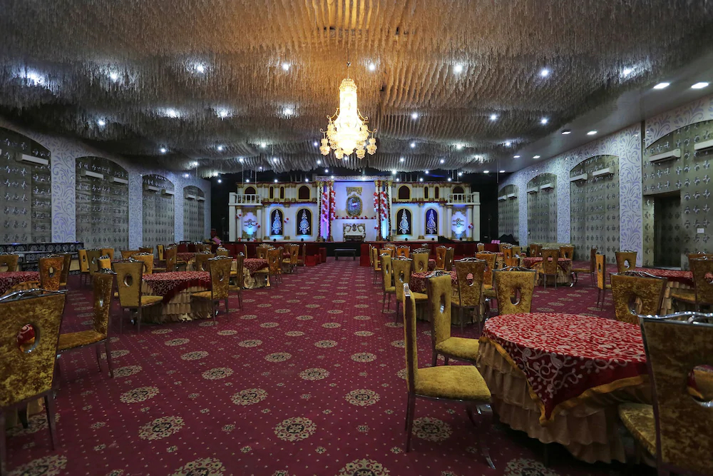 Capital O 22733 Wood Castle