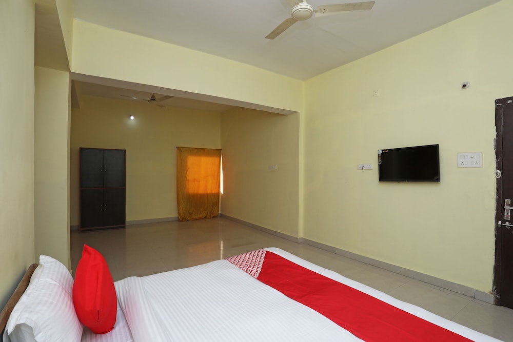 Dhotre Marriage Garden By OYO Rooms