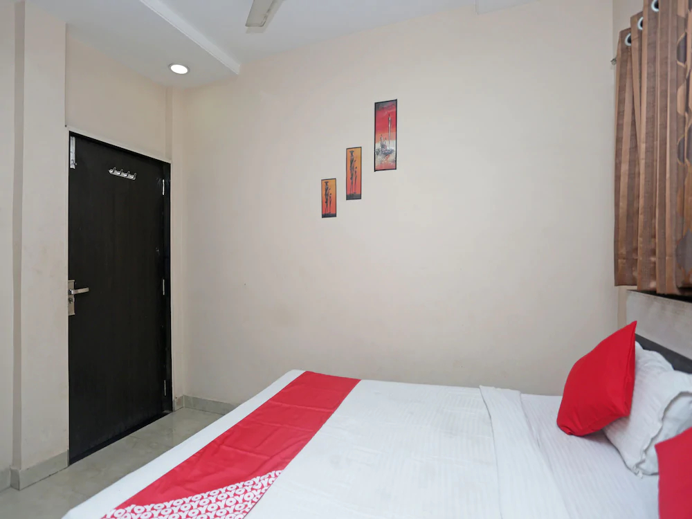 Hotel City Shine By OYO Rooms