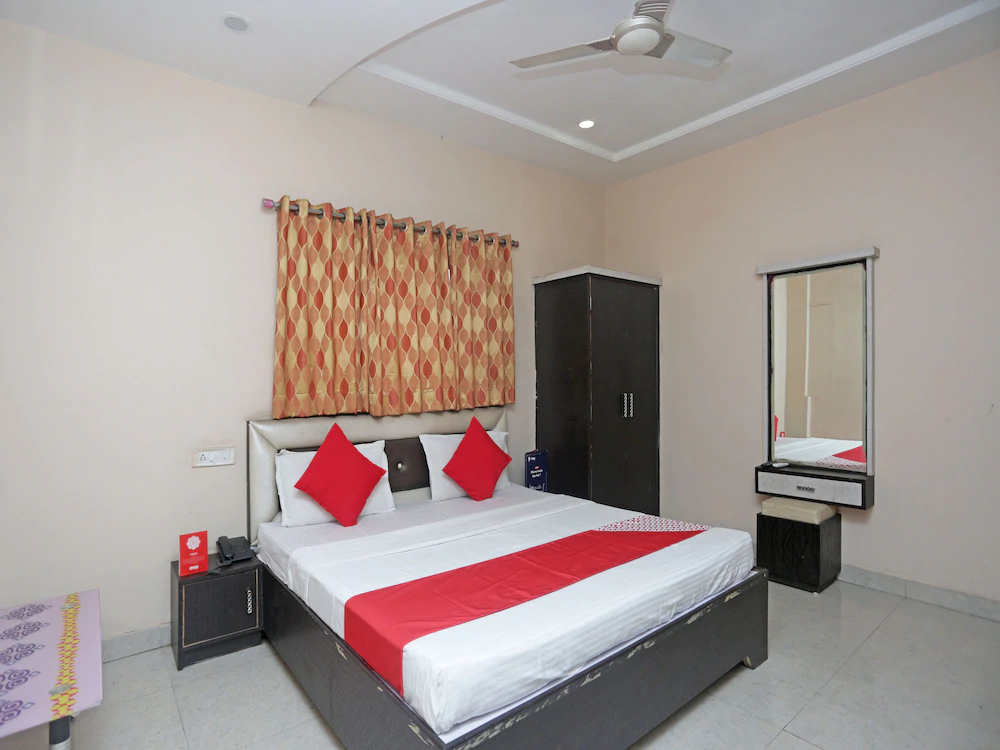 Hotel City Shine By OYO Rooms
