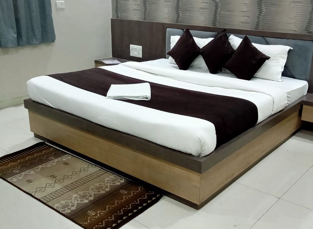 Hotel Grand Royal
