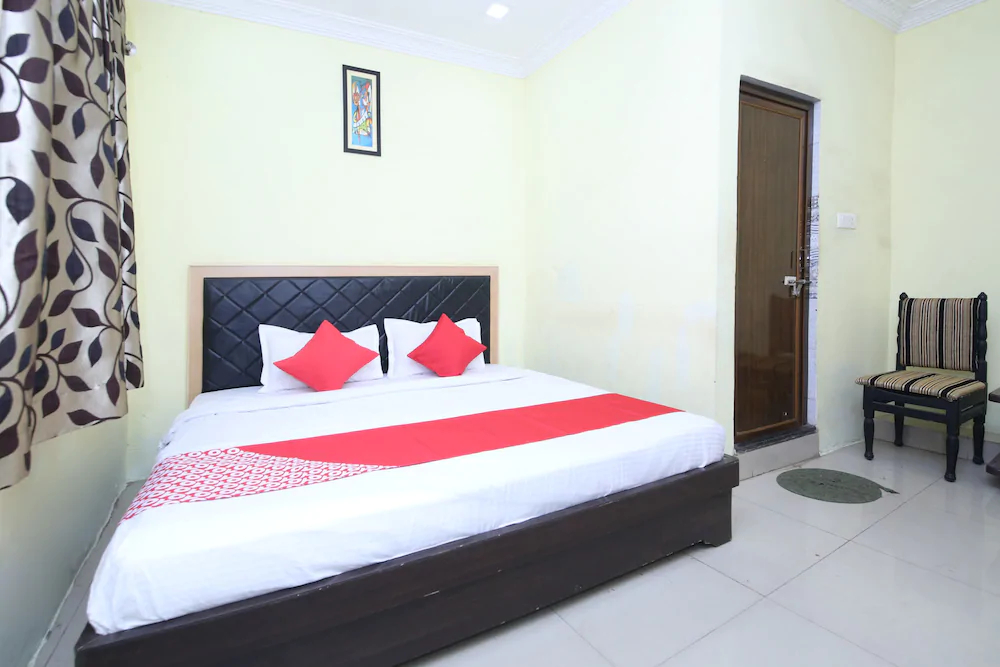 Hotel Multi Star By OYO Rooms