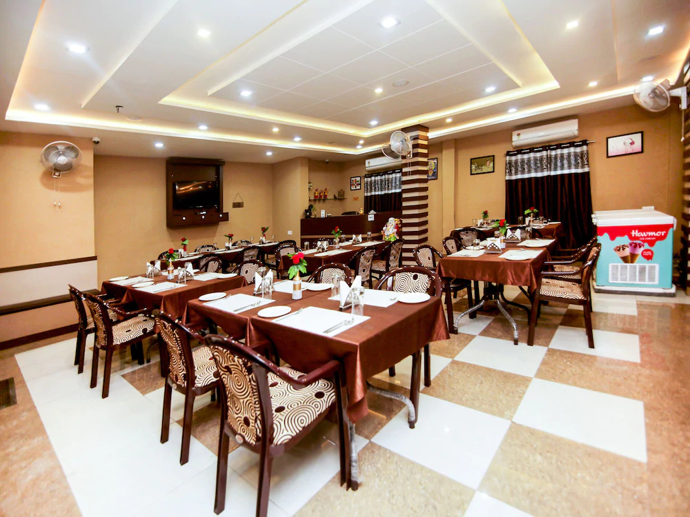 Hotel Ratan International