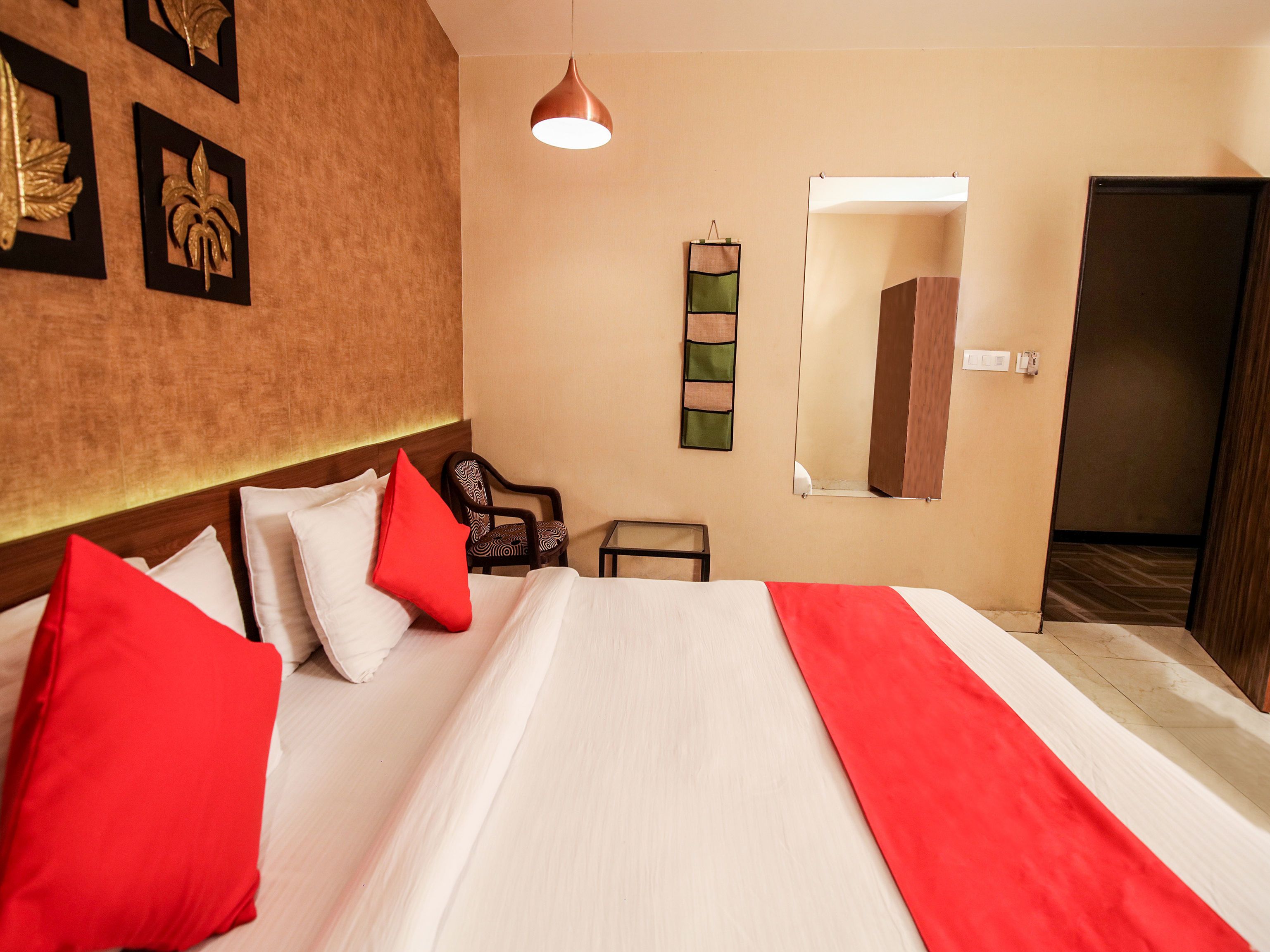 Hotel Ryaan by OYO
