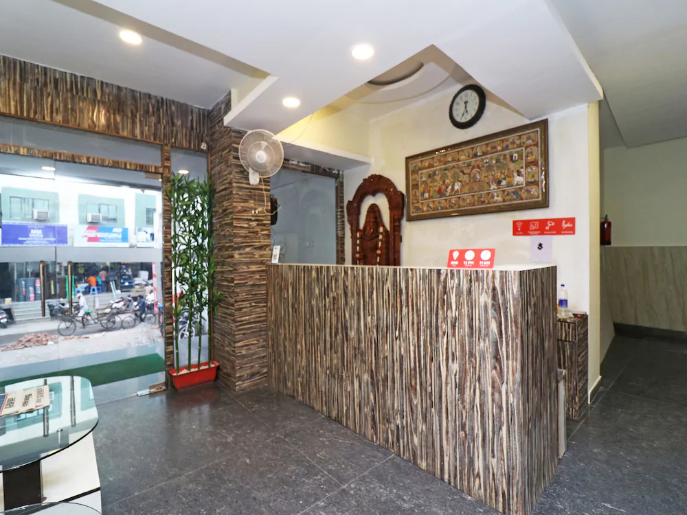 Hotel Yatrik Inn by OYO Rooms