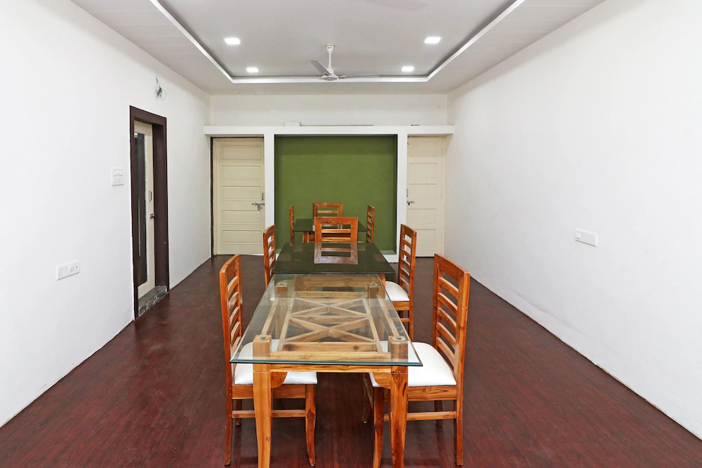 Canal Inn by OYO Rooms