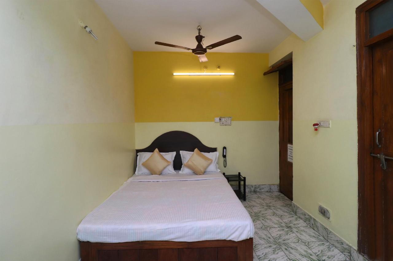 Shree Ganesh Guest House by OYO Rooms