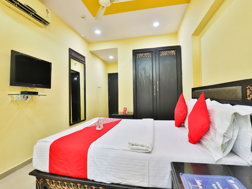 Hotel Lotus Residency