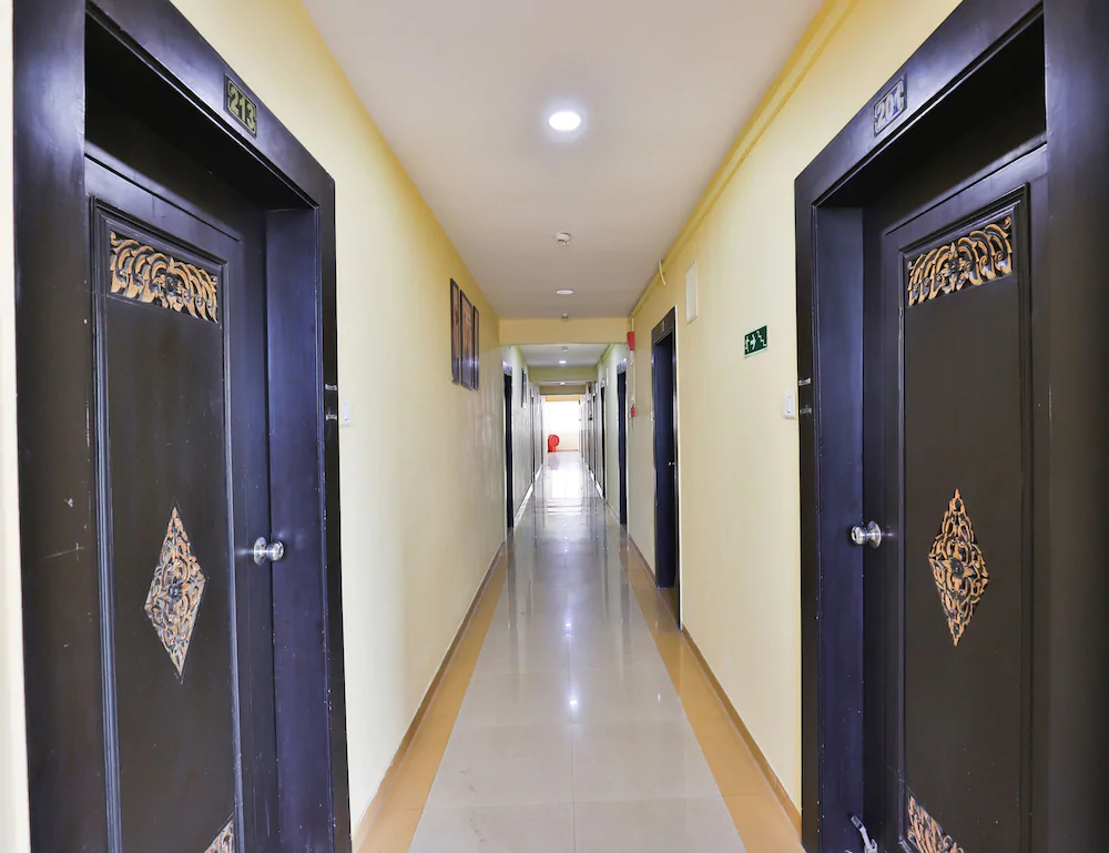 Hotel Lotus Residency