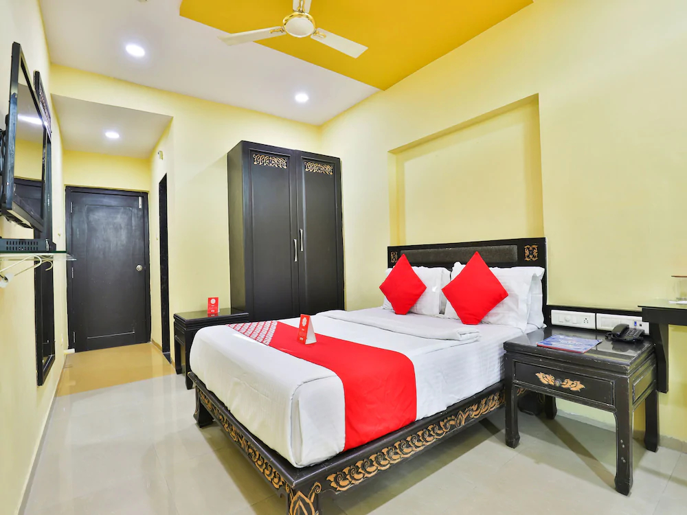 Hotel Lotus Residency