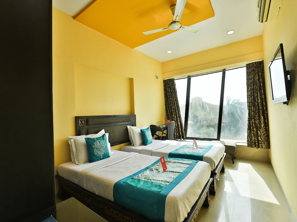 Hotel Lotus Residency