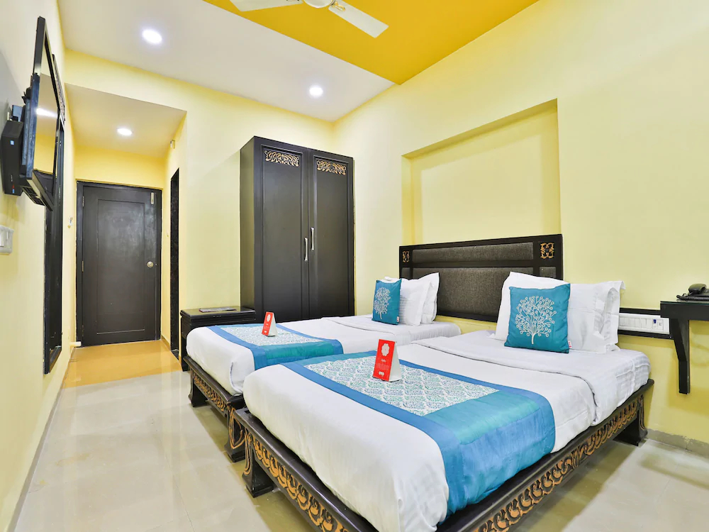 Hotel Lotus Residency